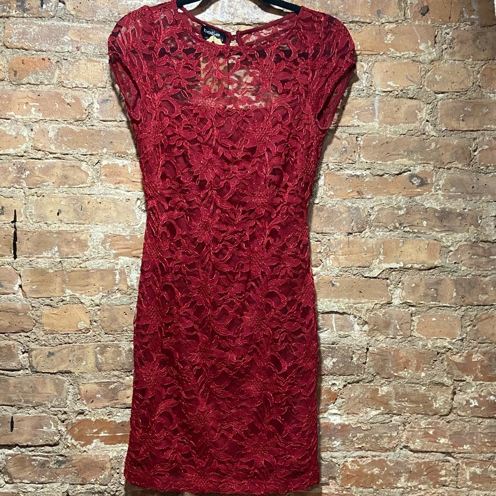 #134 Lace Fitted Dress